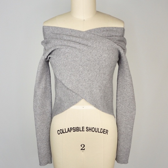 Cropped Ribbed Knit Top - Picture 5 of 7